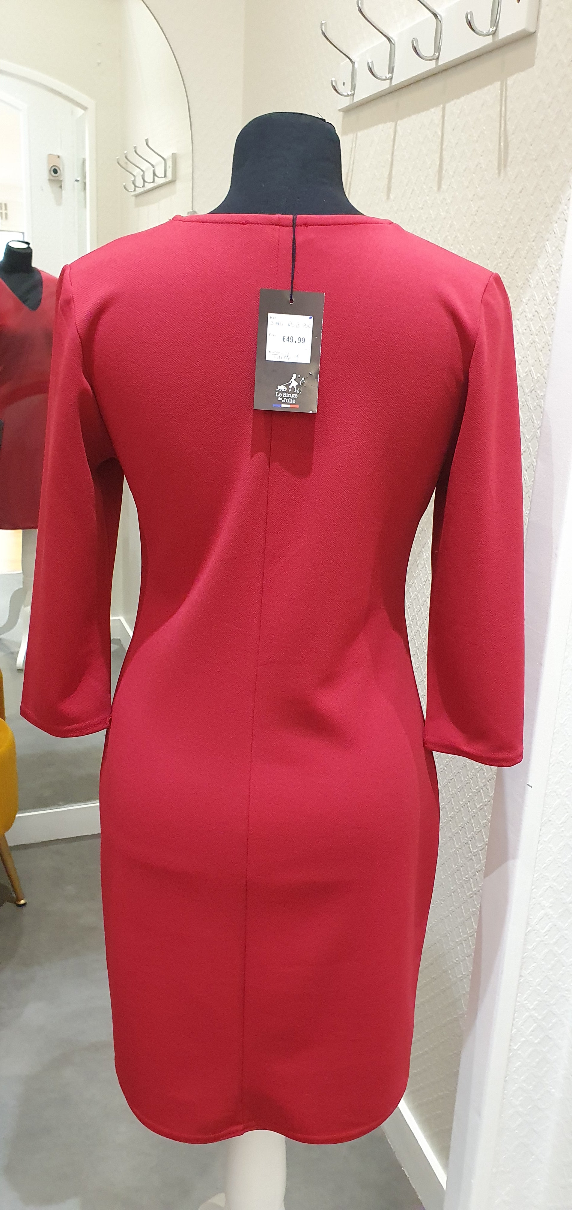 La robe bordeaux très chic